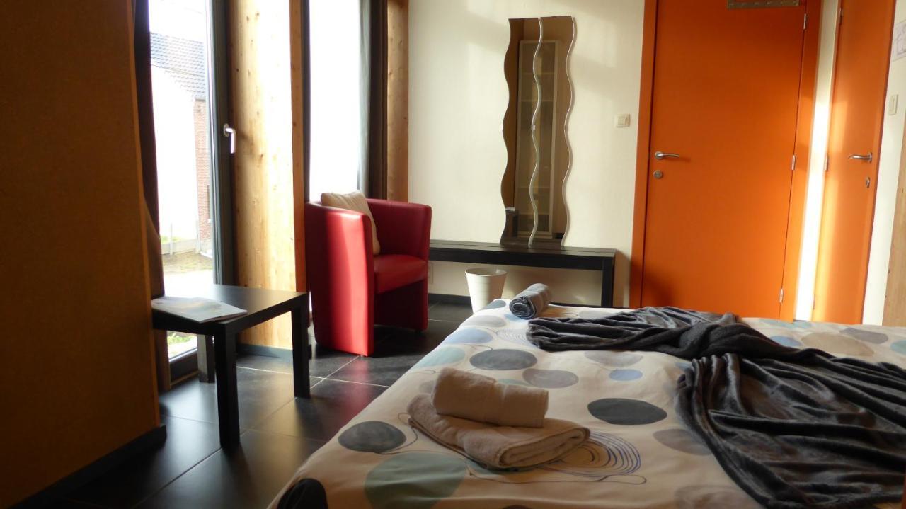 B&B Casa De Paja Sint-Truiden Luaran gambar